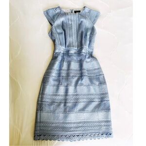Tahari | Elegant Blue Woven Patterned Dress